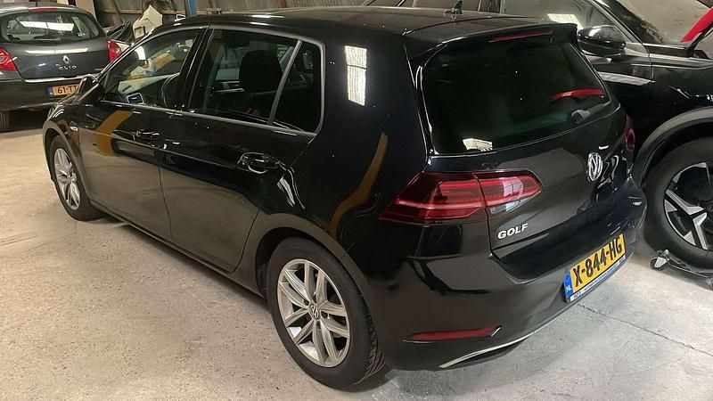 Occasion VW Golf VII 131 PK (96 kW) 2019 Zwart Stationwagen