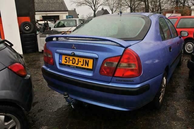Occasion Mitsubishi Carisma 125 PK (91 kW) 1999 Blauw Hatchback