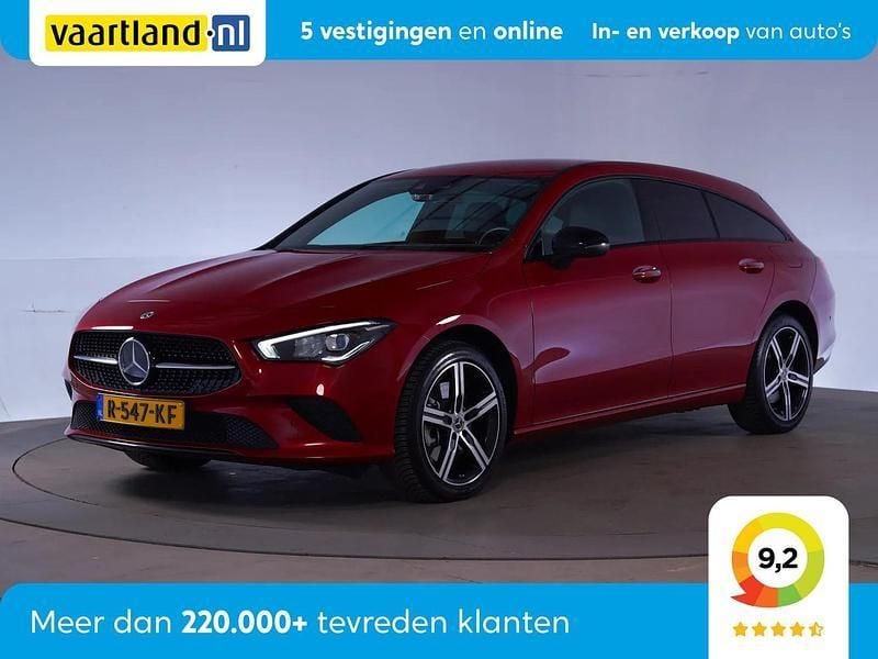 Rood Gebruikt 2022 Mercedes CLA250 Luxury Sedan | € 26.445 (Super prijs) - Afbeelding 1/3