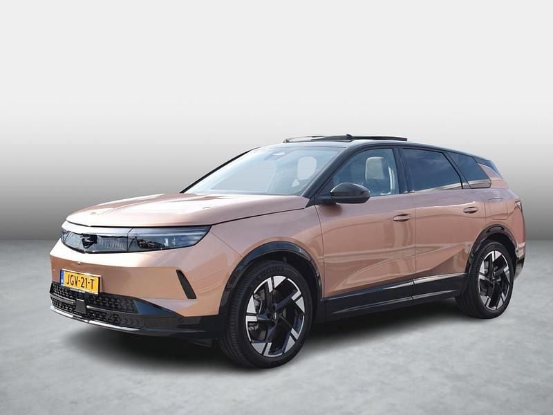 Goud Nieuw 2025 Opel Grandland Electric SUV | € 50.500 (Eerlijke prijs) - Afbeelding 1/1