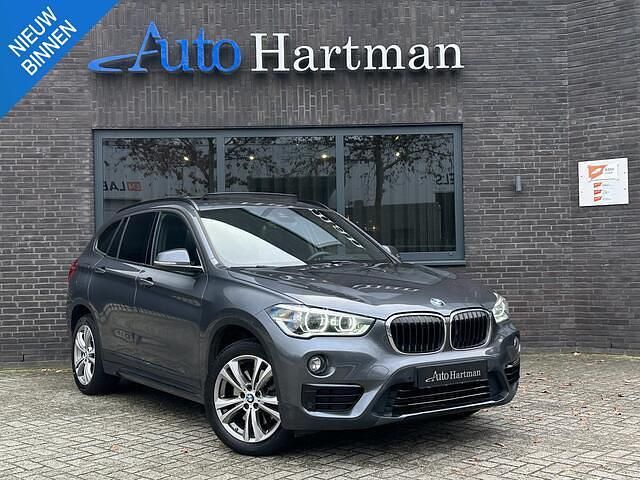 Grijs Gebruikt 2018 BMW X1 Executive SUV | € 22.900 (Goede deal) - Afbeelding 1/4