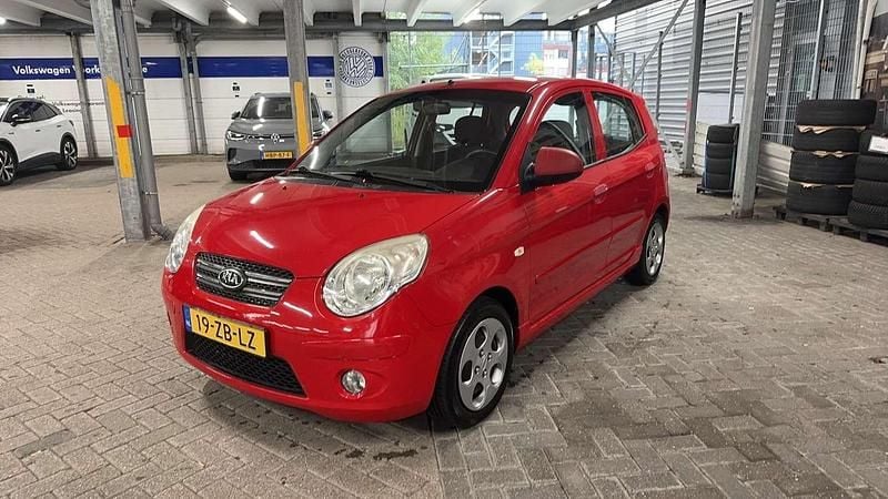 Rood Gebruikt 2008 Kia Picanto Hatchback | € 1.750 (Eerlijke prijs) - Afbeelding 1/4