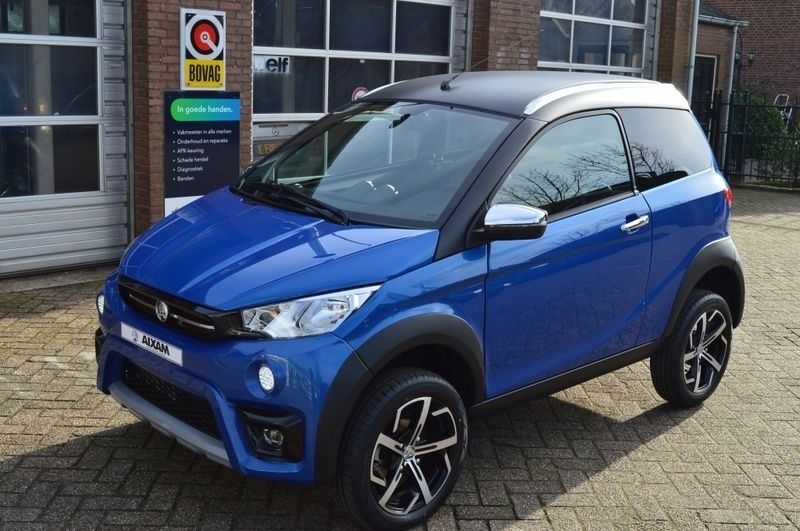 Blauw Gebruikt 2022 Aixam Crossover Premium Hatchback | € 17.498 (Duur) - Afbeelding 1/4