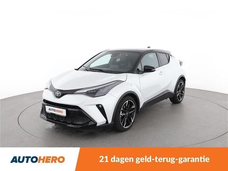 Wit Gebruikt 2023 Toyota C-HR Sport SUV | € 29.049 (Eerlijke prijs) - Afbeelding 1/4