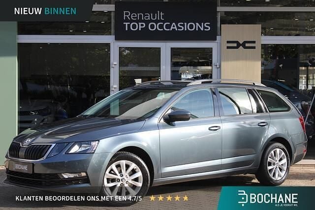 Quartz grey metallic (grijs metallic) Gebruikt 2020 Skoda Octavia Business Line Stationwagen | € 19.250 (Goede deal) - Afbeelding 1/4