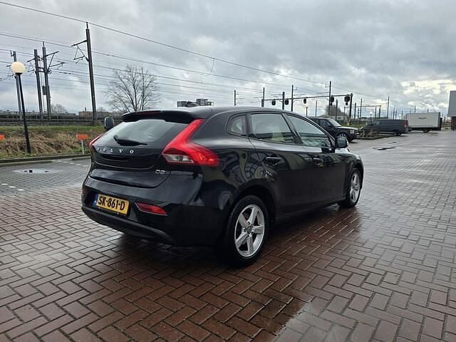 Occasion Volvo V40 Momentum 114 PK (83 kW) 2015 Zwart Hatchback