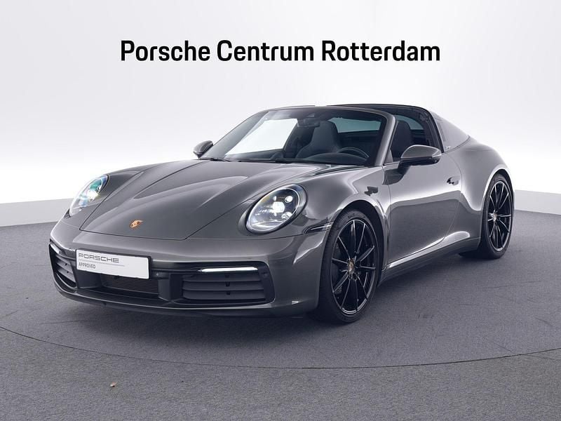 Groen Occasion 2022 Porsche 911 Coupé | € 177.900 (Super prijs) - Afbeelding 1/4