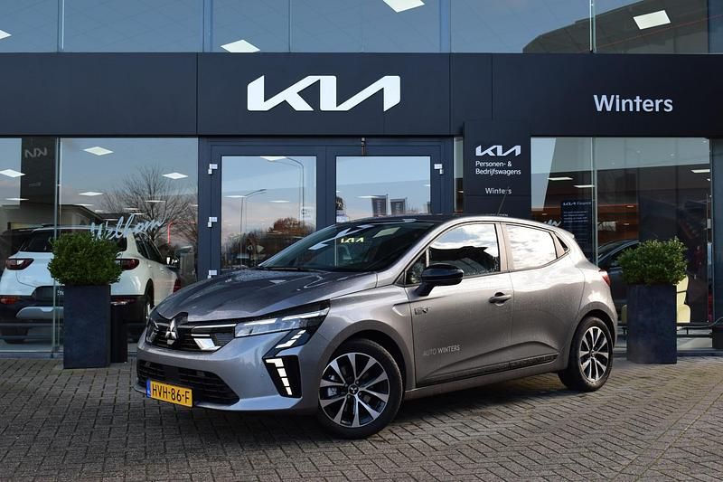 Grijs Gebruikt 2025 Mitsubishi Colt Intense Hatchback | € 24.880 (Eerlijke prijs) - Afbeelding 1/4