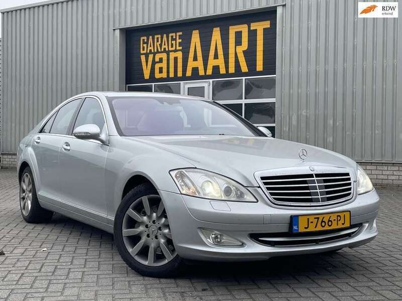 Grijs Gebruikt 2005 Mercedes S500 Prestige Sedan | € 17.450 (Eerlijke prijs) - Afbeelding 1/4