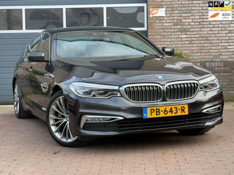 Grijs Gebruikt 2017 BMW 530 Executive Sedan | € 21.940 (Eerlijke prijs) - Afbeelding 1/4