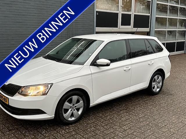 Wit Gebruikt 2016 Skoda Fabia Stationwagen | € 10.750 (Eerlijke prijs) - Afbeelding 1/4