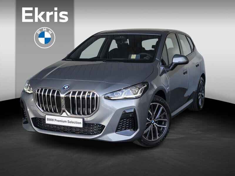 Grijs Gebruikt 2025 BMW 225 Active Tourer M Sport MPV | € 57.895 - Afbeelding 1/4