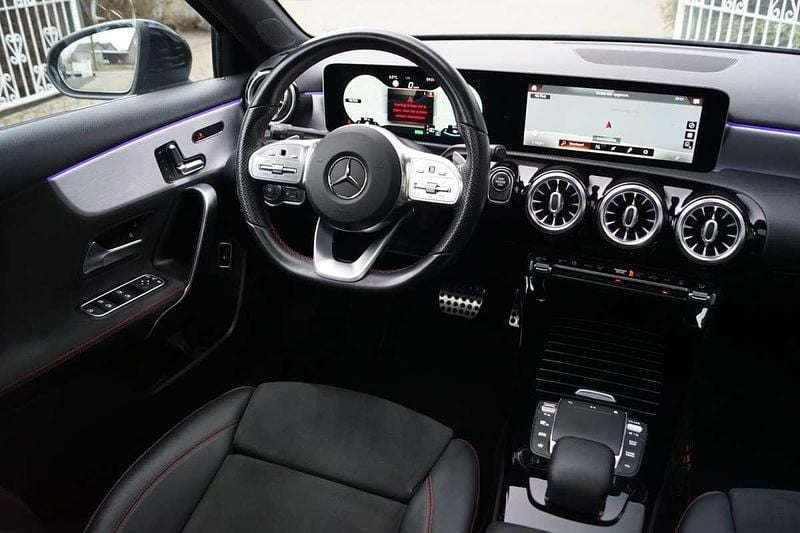 Occasion Mercedes A250 Business 160 PK (117 kW) 2020 Blauw Sedan