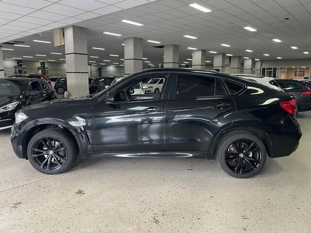 Zwart, metallic lak Gebruikt 2016 BMW X6 M Sport SUV | € 37.750 (Iets duurder) - Afbeelding 1/4