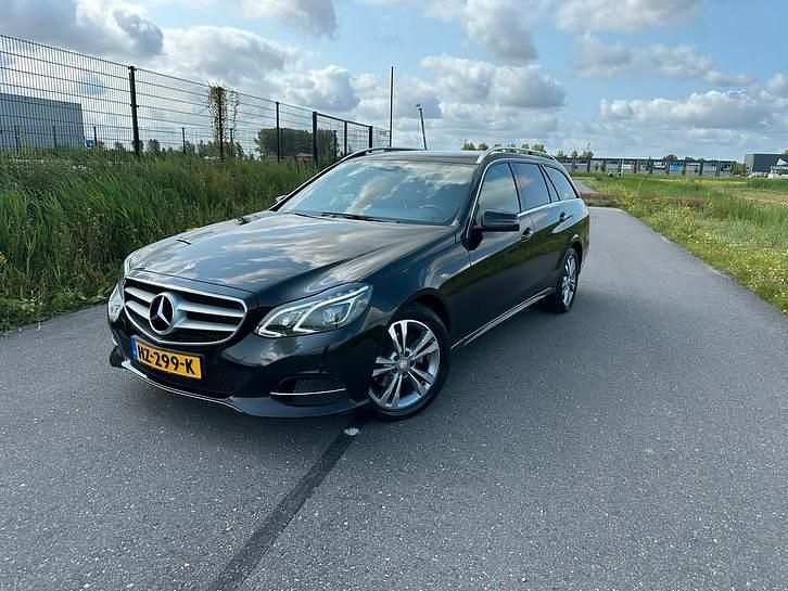 Gebruikt 2014 Mercedes E220 Stationwagen | € 11.950 (Eerlijke prijs) - Afbeelding 1/4