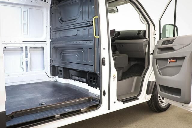 Occasion VW Crafter Highline 140 PK (102 kW) 2024 Wit Van