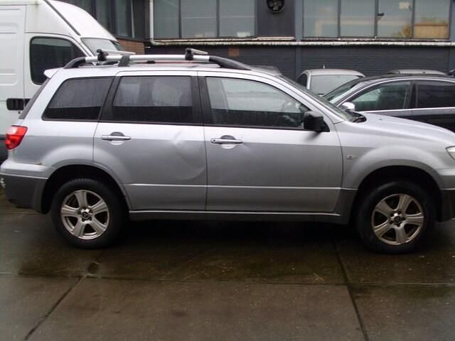 Occasion Mitsubishi Outlander 136 PK (100 kW) 2009 Grijs, metallic lak SUV
