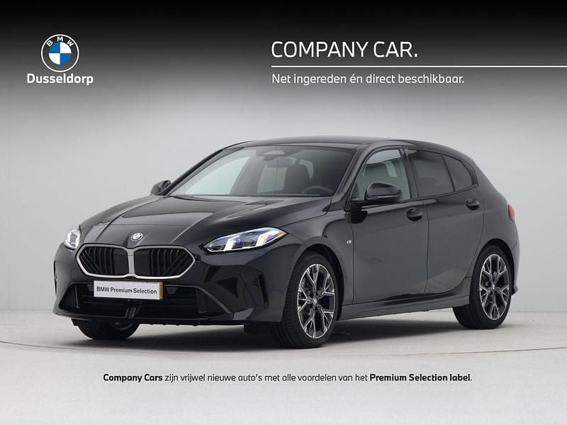 Zwart Gebruikt 2025 BMW 120 Comfort Edition Hatchback | € 40.450 (Super prijs) - Afbeelding 1/4