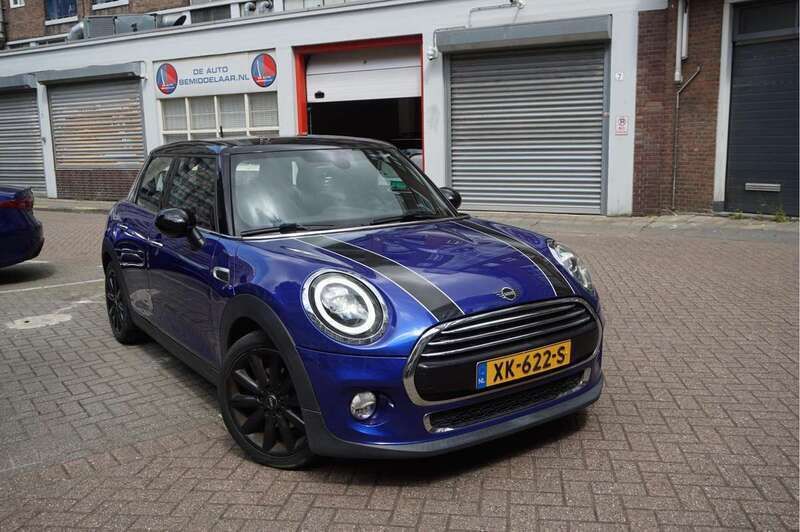Blauw Gebruikt 2019 Mini Cooper Pepper Hatchback | € 19.940 (Eerlijke prijs) - Afbeelding 1/4