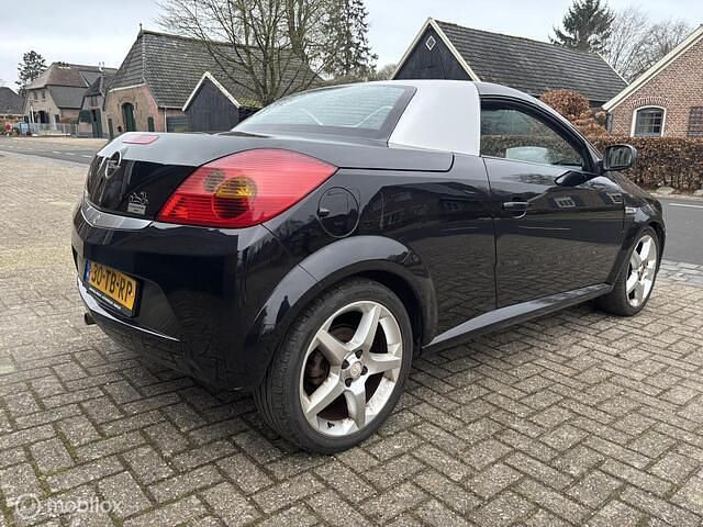 Occasion Opel Tigra Sport 90 PK (66 kW) 2006 Zwart (metallic) Stationwagen