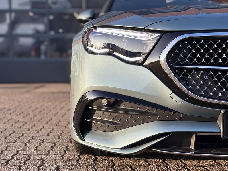 Occasion Mercedes E300 Sport Edition 313 PK (230 kW) 2025 Groen Stationwagen