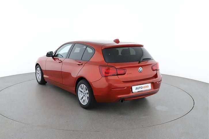 Occasion BMW 118 Sport Line 136 PK (100 kW) 2018 Rood (metallic) Hatchback