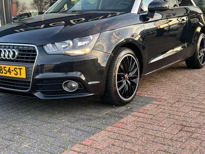 Occasion Audi A1 Ambition 122 PK (89 kW) 2011 Zwart (metallic) Hatchback