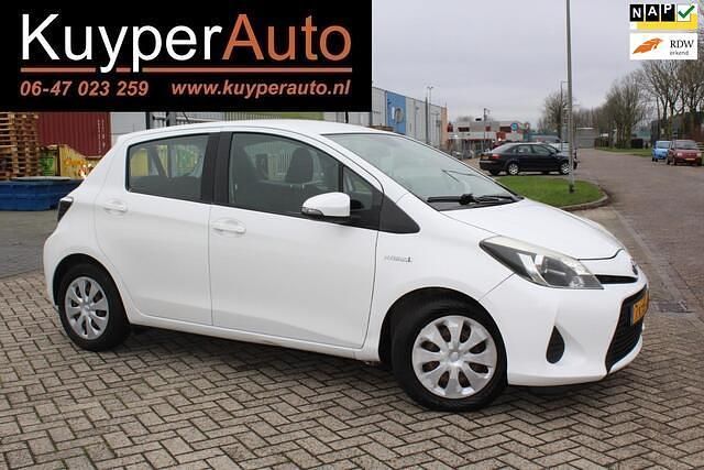Occasion Toyota Yaris 75 PK (55 kW) 2013 Wit Hatchback