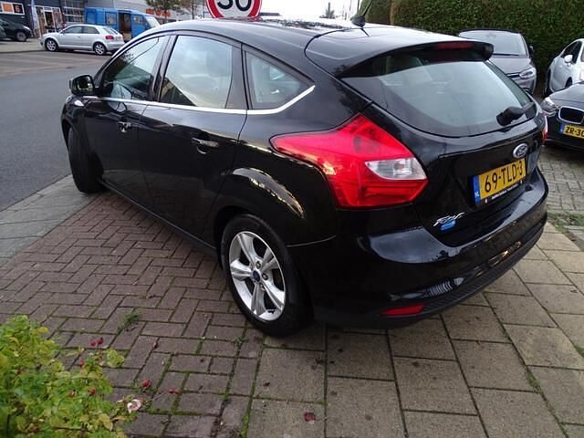 Occasion Ford Focus Trend 125 PK (91 kW) 2012 Zwart Hatchback