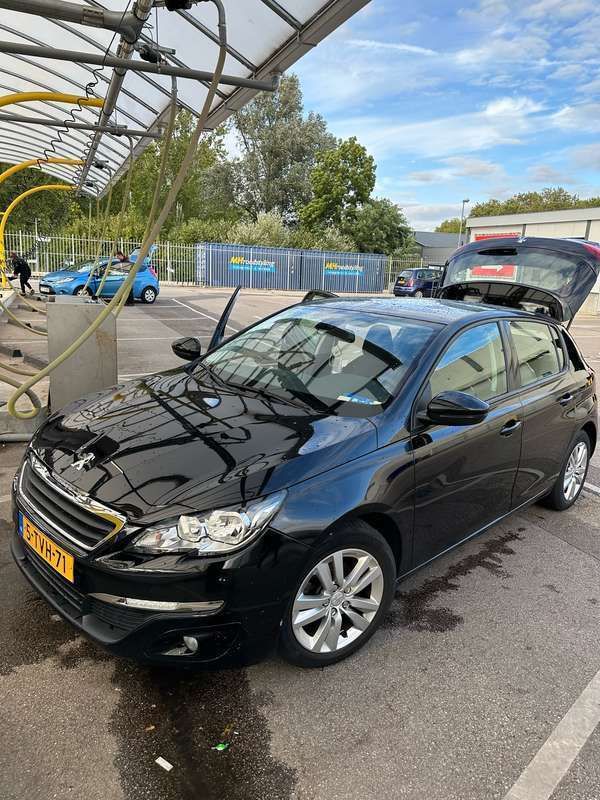 Zwart Gebruikt 2014 Peugeot 308 Active Hatchback | € 7.000 (Duur) - Afbeelding 1/4