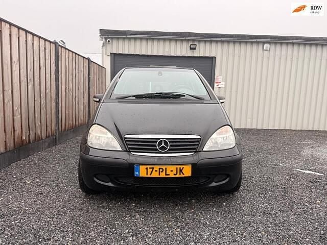 Zwart Occasion 2004 Mercedes A160 Classic MPV | € 1.350 (Goede deal) - Afbeelding 1/4