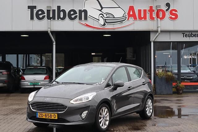Occasion Ford Fiesta Titanium 101 PK (74 kW) 2019 Grijs Hatchback