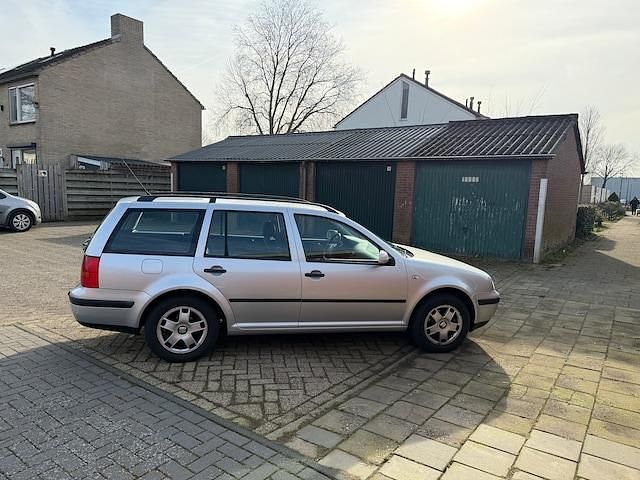Occasion VW Golf IV Comfortline 2002 Grijs Stationwagen