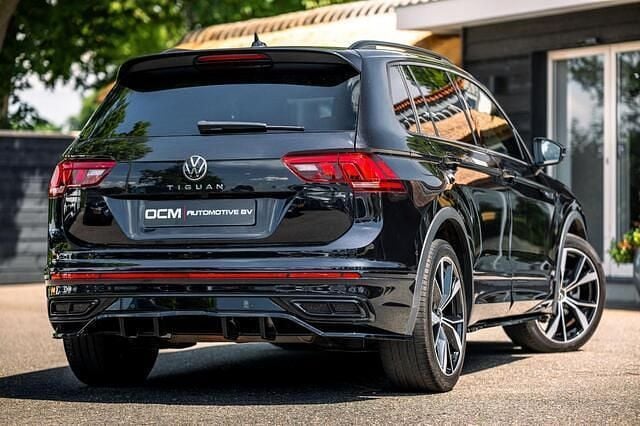 Occasion VW Tiguan R-line Edition 150 PK (110 kW) 2023 Zwart SUV
