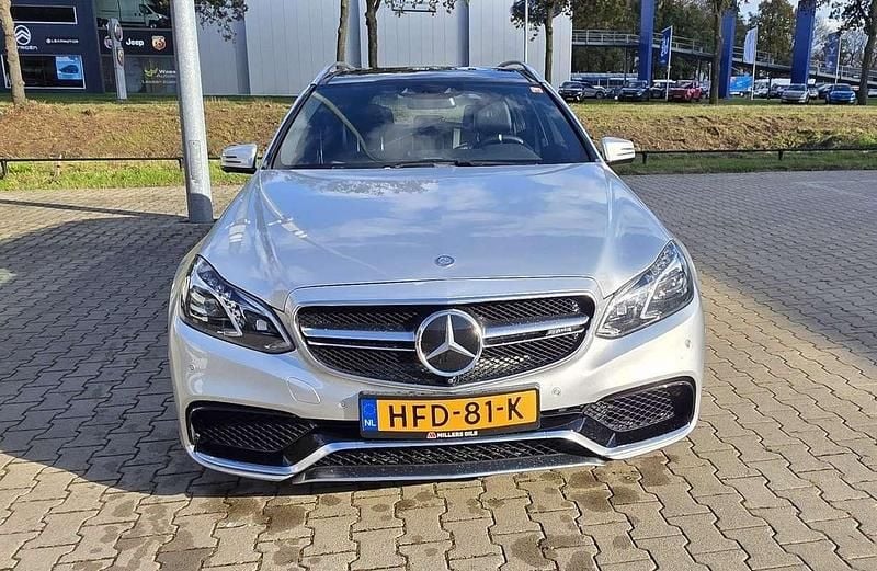 Gebruikt 2016 Mercedes E63S AMG AMG Stationwagen | € 48.900 - Afbeelding 1/4