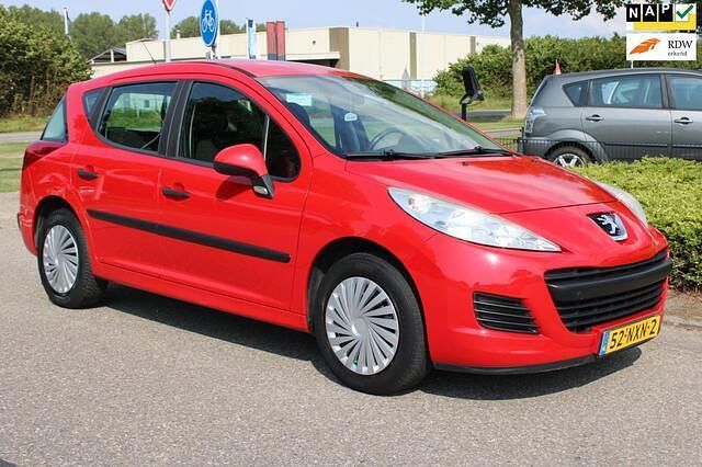 Rood Gebruikt 2011 Peugeot 207 Stationwagen | € 3.999 (Iets duurder) - Afbeelding 1/4