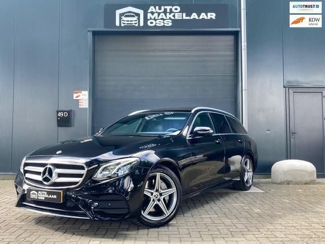 Zwart Gebruikt 2020 Mercedes 200 Business Stationwagen | € 32.944 (Duur) - Afbeelding 1/4