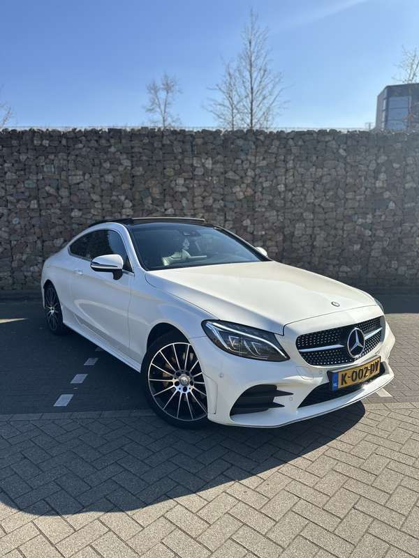 Wit Gebruikt 2016 Mercedes C300 AMG Coupé | € 26.500 (Eerlijke prijs) - Afbeelding 1/4