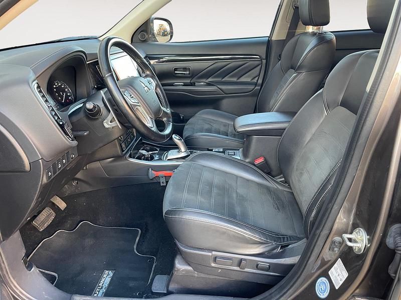 Occasion Mitsubishi Outlander Intense 135 PK (99 kW) 2020 Bruin SUV