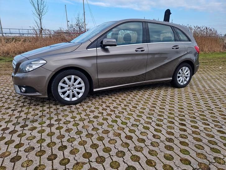 Occasion Mercedes B180 122 PK (89 kW) 2012 MPV