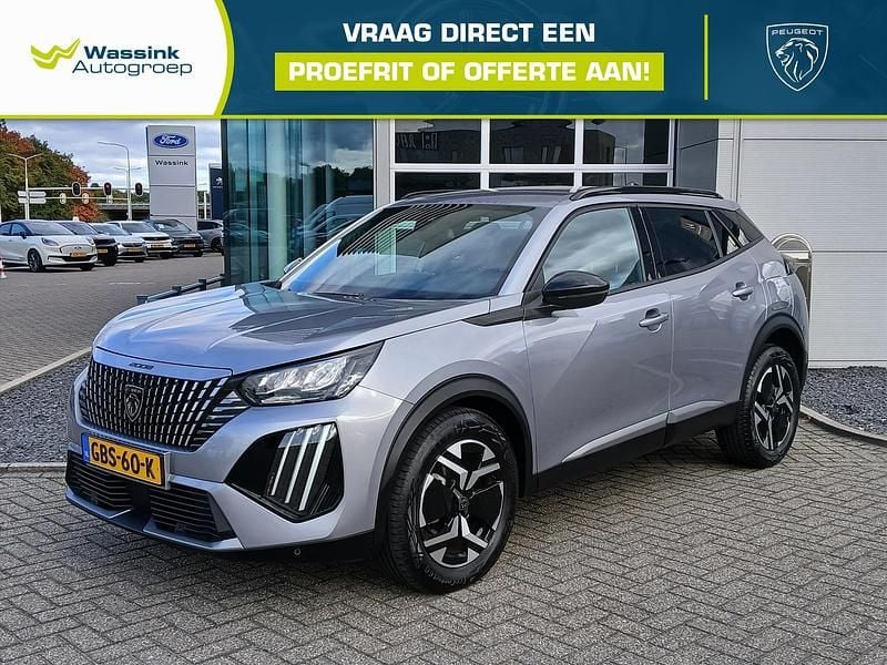 Grijs Gebruikt 2024 Peugeot 2008 Allure SUV | € 22.935 (Eerlijke prijs) - Afbeelding 1/4
