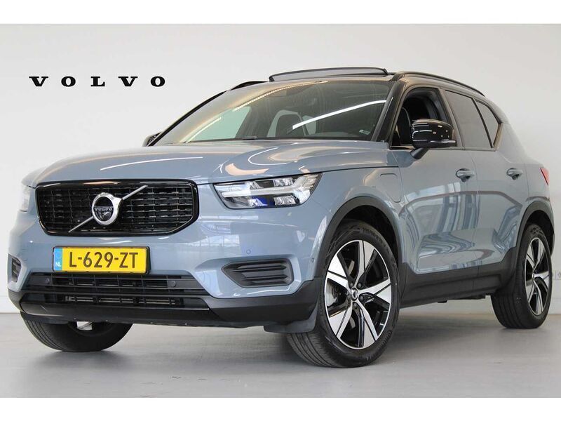 Grijs Gebruikt 2020 Volvo XC40 R-Design SUV | € 32.900 (Eerlijke prijs) - Afbeelding 1/4