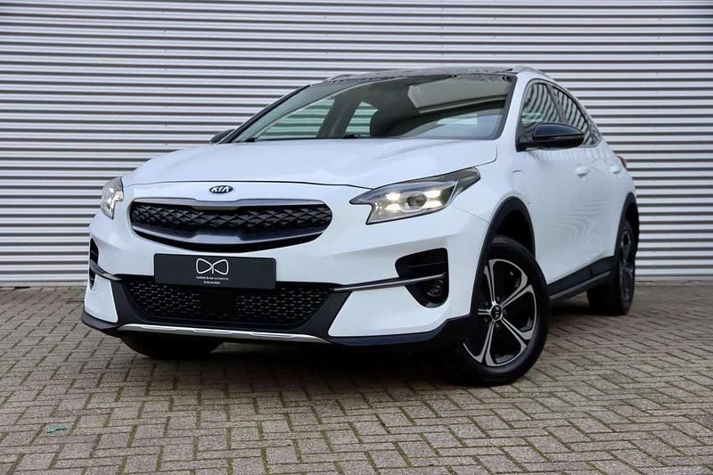 Wit (metallic) Occasion 2020 Kia XCeed SUV | € 18.950 (Eerlijke prijs) - Afbeelding 1/3