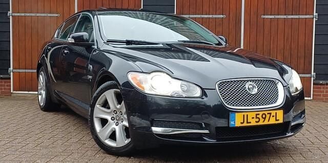 Zwart Occasion 2008 Jaguar XF Sedan | € 7.850 (Eerlijke prijs) - Afbeelding 1/4