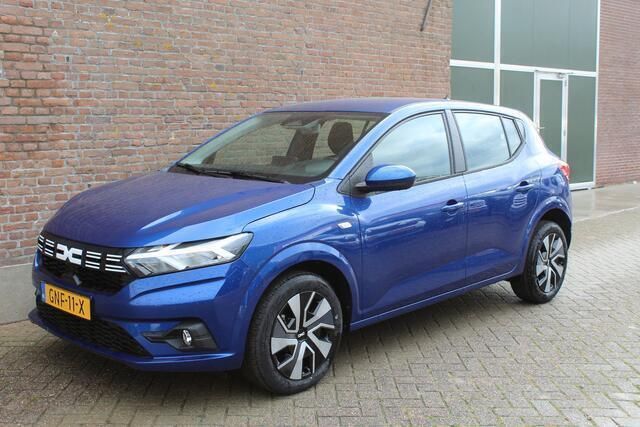 Blauw Gebruikt 2024 Dacia Sandero Expression Hatchback | € 17.950 (Goede deal) - Afbeelding 1/4