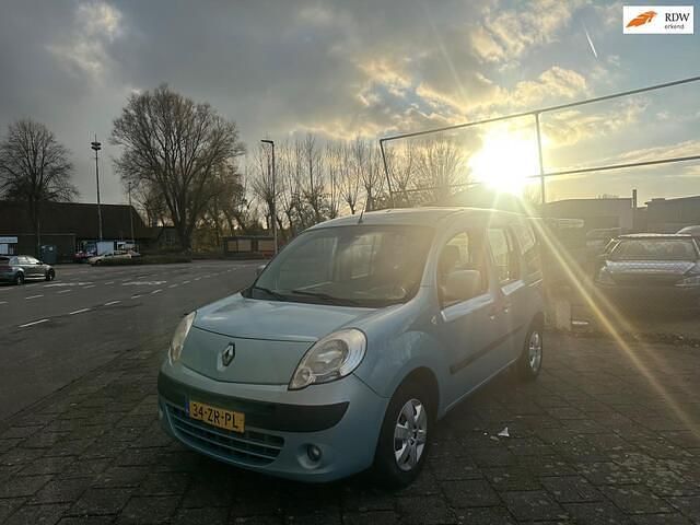 Blauw Occasion 2008 Renault Kangoo Expression MPV | € 3.250 (Goede deal) - Afbeelding 1/4