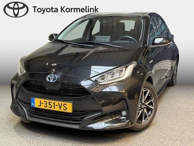 Zwart Gebruikt 2020 Toyota Yaris Edition Hatchback | € 21.750 (Iets duurder) - Afbeelding 1/4