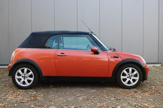Occasion Mini Cooper Cabriolet 116 PK (85 kW) 2004 Rood Cabriolet
