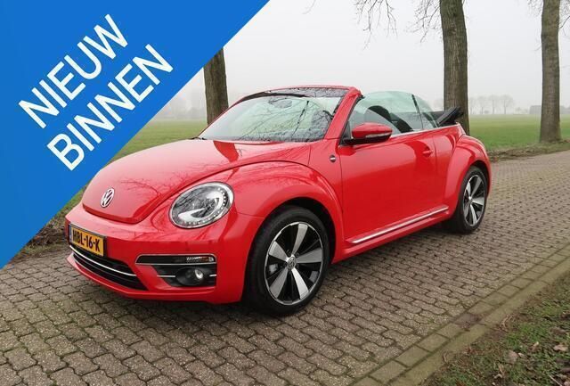 Rood Gebruikt 2017 VW Beetle Sound Cabriolet | € 19.750 (Eerlijke prijs) - Afbeelding 1/4