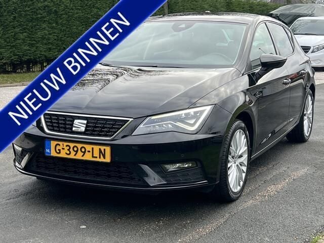 Zwart Gebruikt 2019 Seat Leon Business Hatchback | € 11.950 (Goede deal) - Afbeelding 1/4